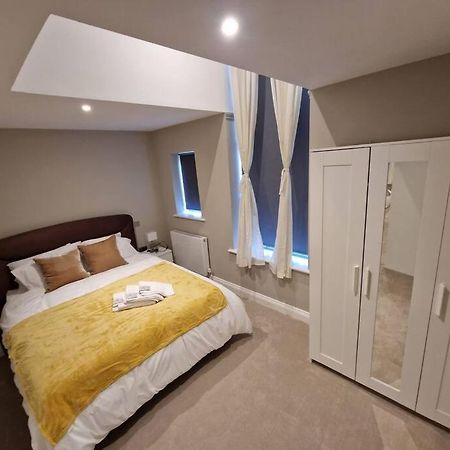 Stunning Newbuilt 3 Bed House Sleeps 9 Βίλα Edmonton Εξωτερικό φωτογραφία